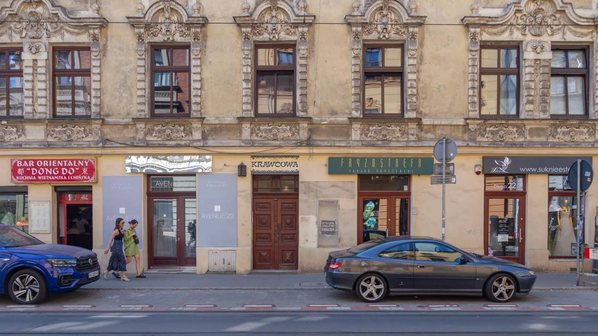 Step-By-Step Studio Krakow Apartment