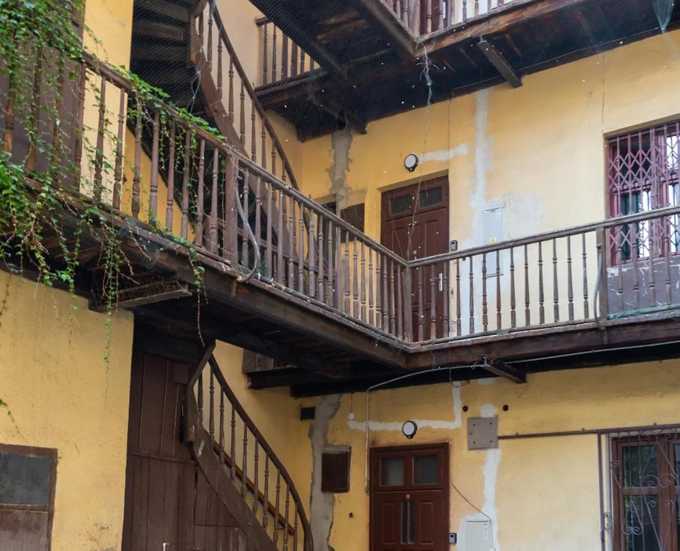 Step-By-Step Studio Krakow